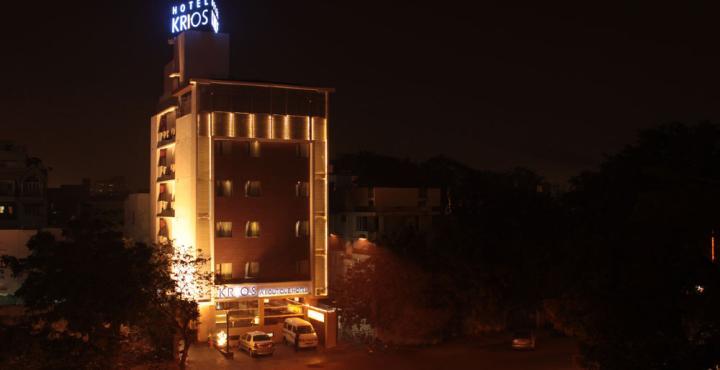 Oyo 1545 Hotel Shivani International Ahmedabad Exterior photo